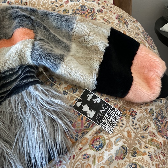 Young Fabulous & Broke NWT Awesome Faux Fur Coat - Picture 6 of 6